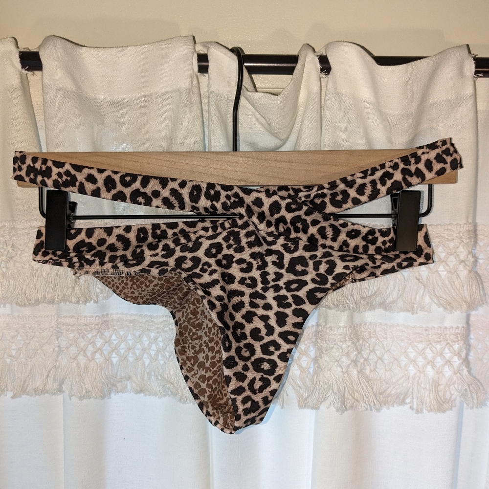 Acacia bikini cross bottom
